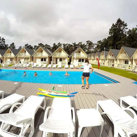 & - Calodniowe Animacje I Podgrzewany Basen W Cenie 3* Pobierowo