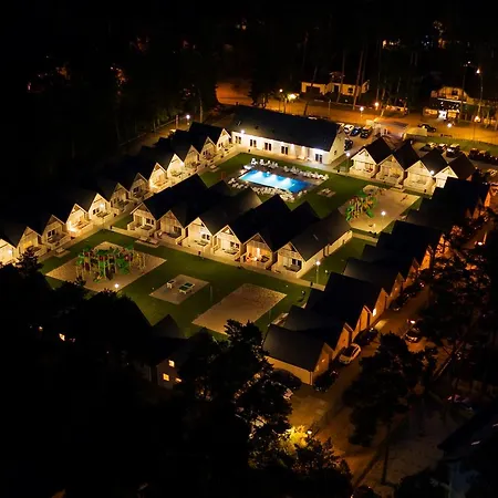 & - Calodniowe Animacje I Podgrzewany Basen W Cenie 3* Pobierowo