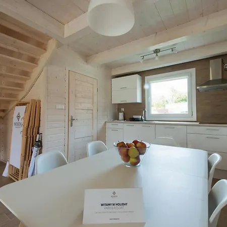 & - Calodniowe Animacje I Podgrzewany Basen W Cenie 3* Pobierowo