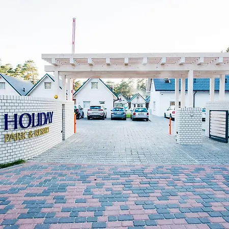 & - Calodniowe Animacje I Podgrzewany Basen W Cenie 3* Pobierowo