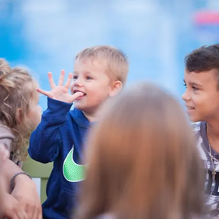 Prázdninový areál & - Calodniowe Animacje I Podgrzewany Basen W Cenie 3*